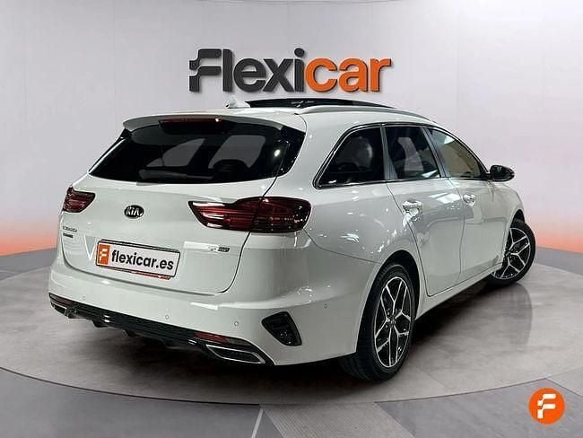 Usado Kia Ceed GT GT-Line 140 CV (102 kW) 2019 Blanco Familiar