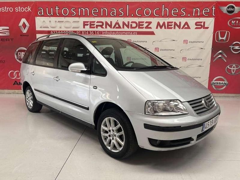 Gris / plata Usado 2008 VW Sharan Trendline Monovolumen | 5900 € - Imagen 1/4