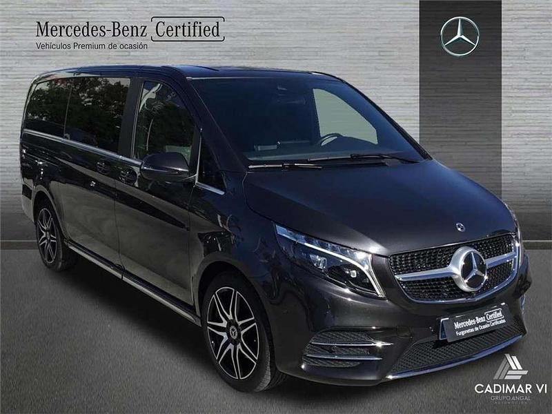 Usado Mercedes V250 Avantgarde 190 CV (139 kW) 2023 Gris / plata Monovolumen