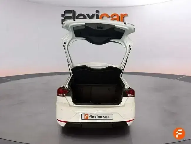 Usado Seat Ibiza 115 CV (84 kW) 2024 Blanco Utilitario