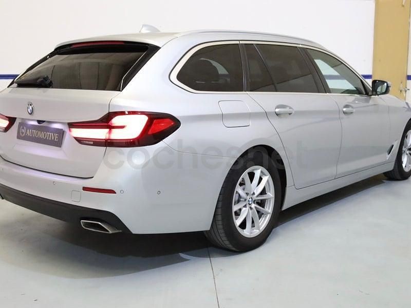 Usado BMW 520 Comfort Edition 190 CV (139 kW) 2021 Gris / plata Familiar