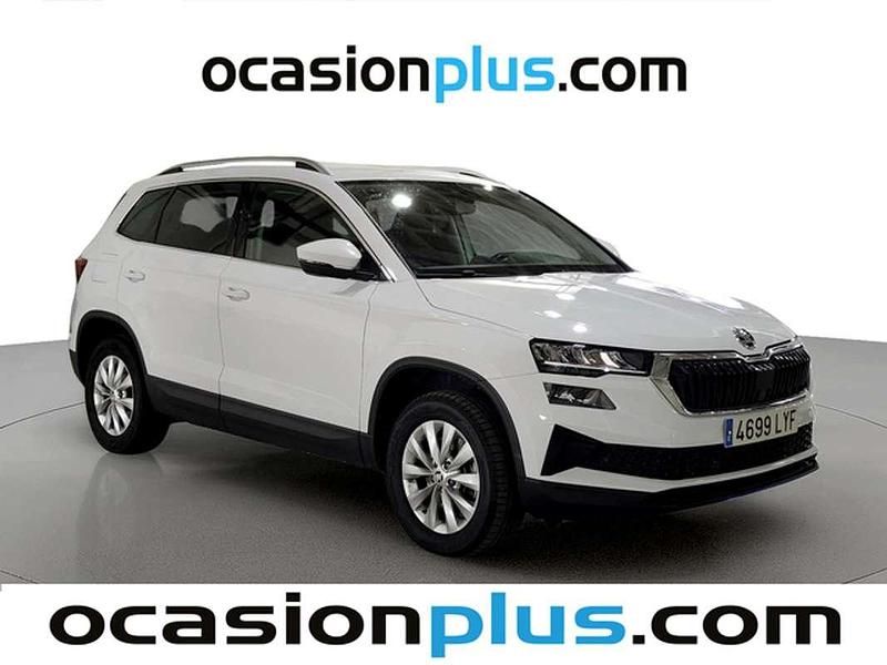 Usado Skoda Karoq Ambition 150 CV (110 kW) 2022 Blanco SUV