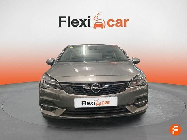 Usado Opel Astra Design & Tech 110 CV (80 kW) 2021 Gris Berlina