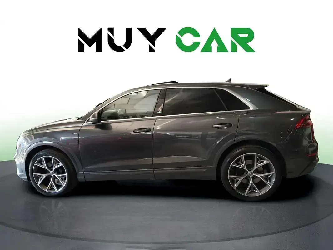 Usado Audi Q8 Ambiente 286 CV (210 kW) 2019 Gris SUV