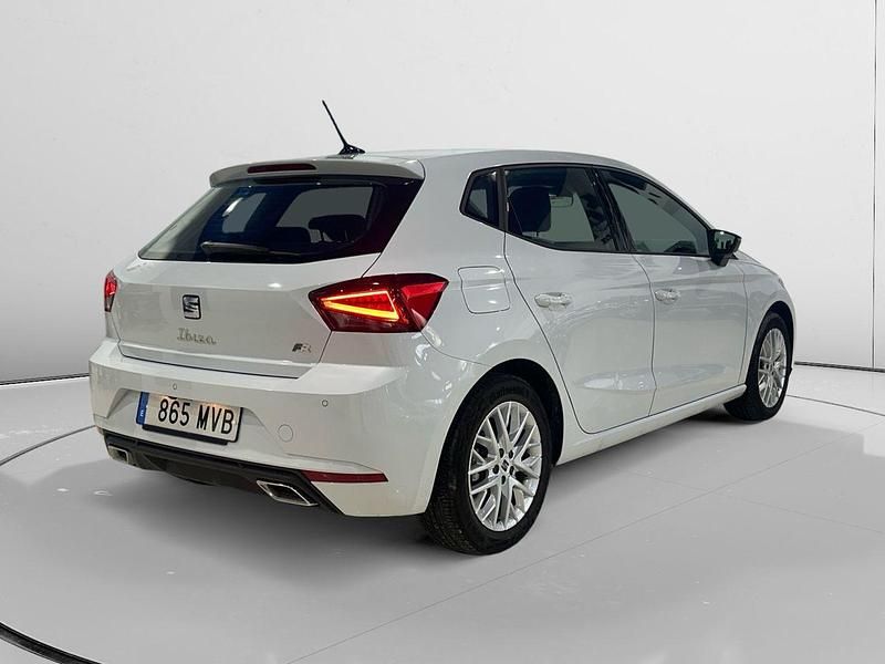 Usado Seat Ibiza FR 115 CV (84 kW) 2024 Blanco Berlina