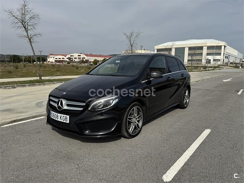 Usado Mercedes B220 AMG 177 CV (130 kW) 2016 Negro Monovolumen