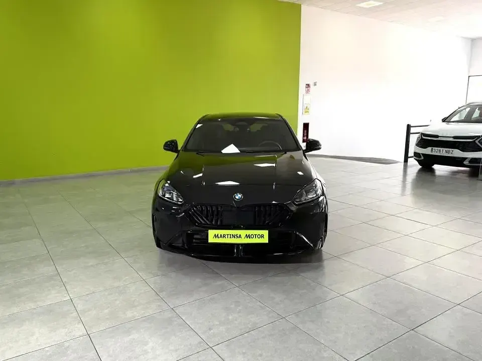 Usado BMW 120 M Sport 163 CV (119 kW) 2025 Negro Utilitario