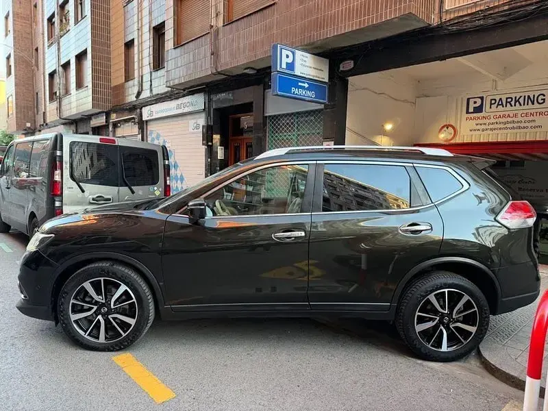 Usado Nissan X-Trail Tekna 130 CV (95 kW) 2016 Verde SUV