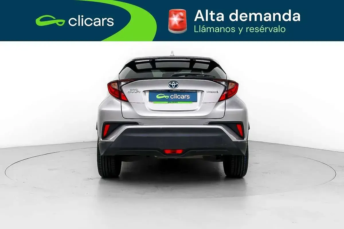 Usado Toyota C-HR Advance 98 CV (72 kW) 2021 Plateado SUV