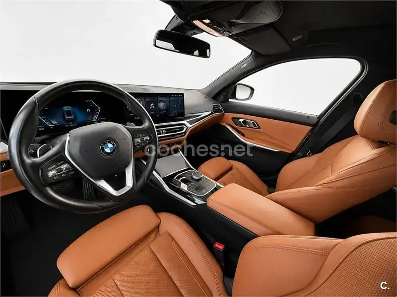 Usado BMW 318 150 CV (110 kW) 2023 Gris / plata Familiar