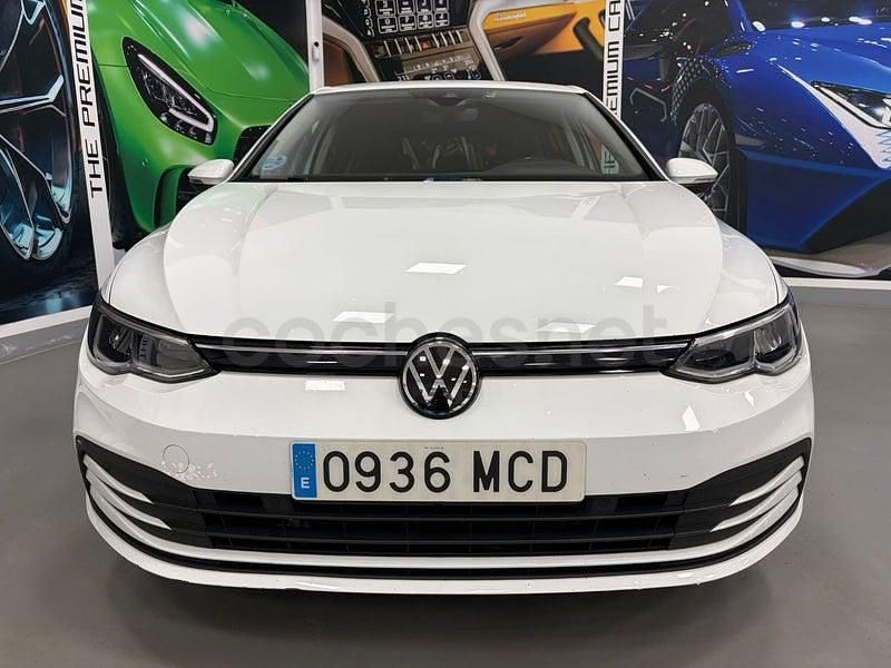 Usado VW Golf VIII Life 130 CV (95 kW) 2023 Blanco Berlina