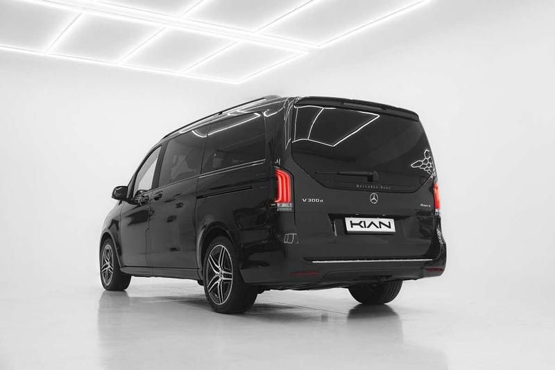Usado Mercedes V300 Exclusive 239 CV (175 kW) 2025 Gris Monovolumen