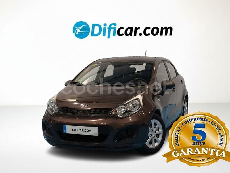 Marrón Usado 2012 Kia Rio Berlina | 9490 € (Caro) - Imagen 1/4