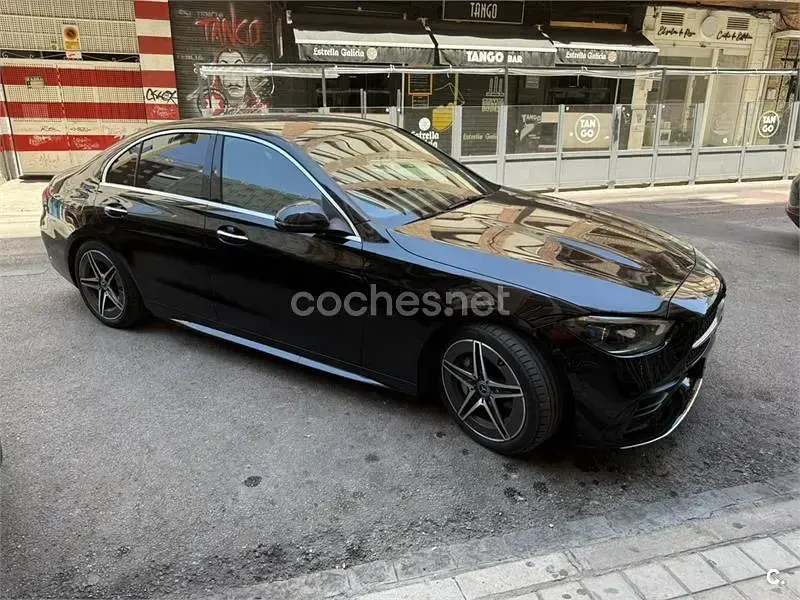 Usado Mercedes C200 163 CV (119 kW) 2023 Negro Berlina