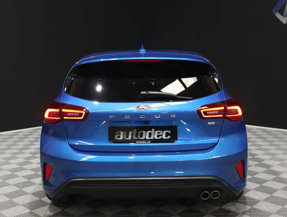 Usado Ford Focus ST-Line 125 CV (91 kW) 2023 Azul Berlina