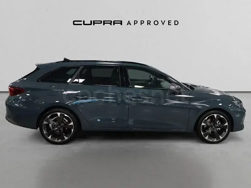 Usado Cupra Leon 150 CV (110 kW) 2025 Azul Familiar