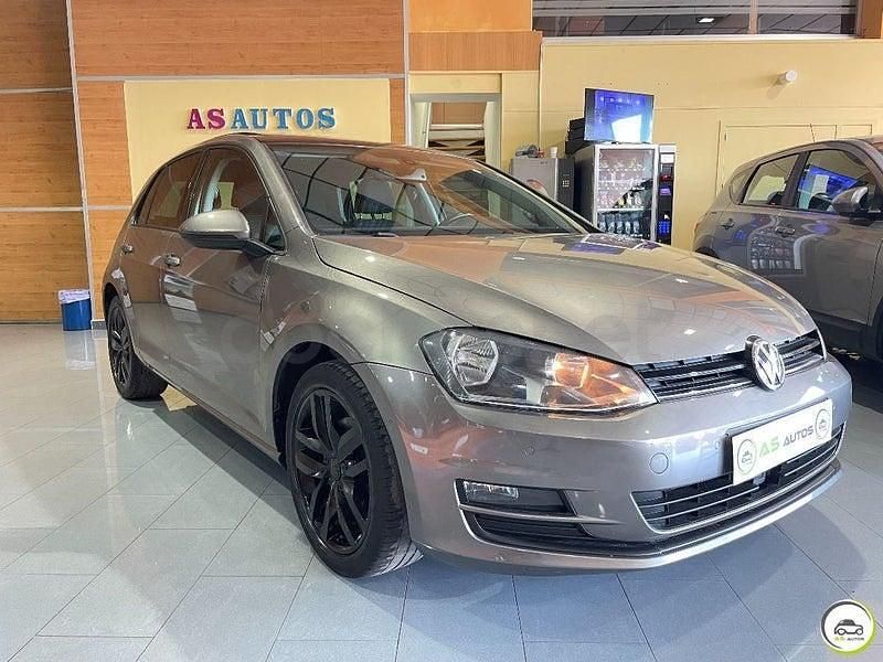 Usado VW Golf VII Advance 150 CV (110 kW) 2014 Gris / plata Berlina