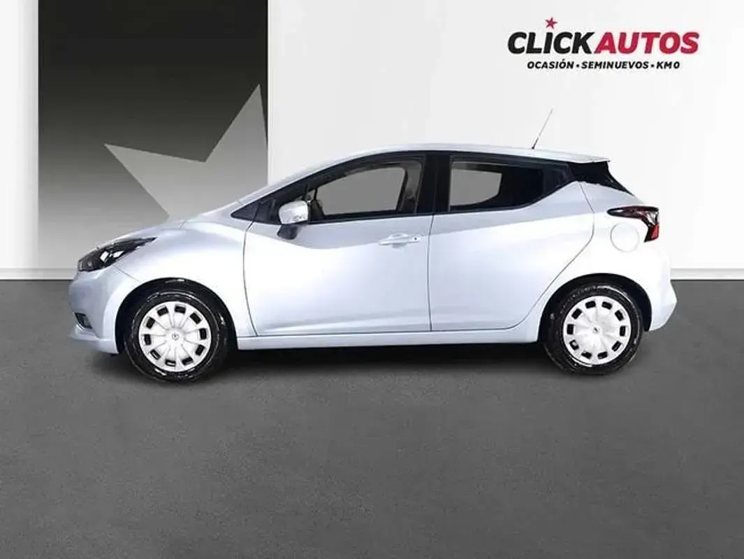 Usado Nissan Micra Acenta 101 CV (74 kW) 2022 Plateado Utilitario