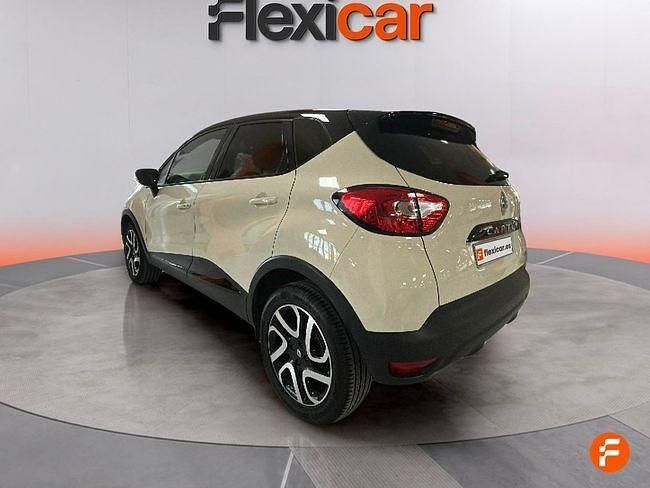 Usado Renault Captur Life 90 HP (66 kW) 2016 Bege SUV
