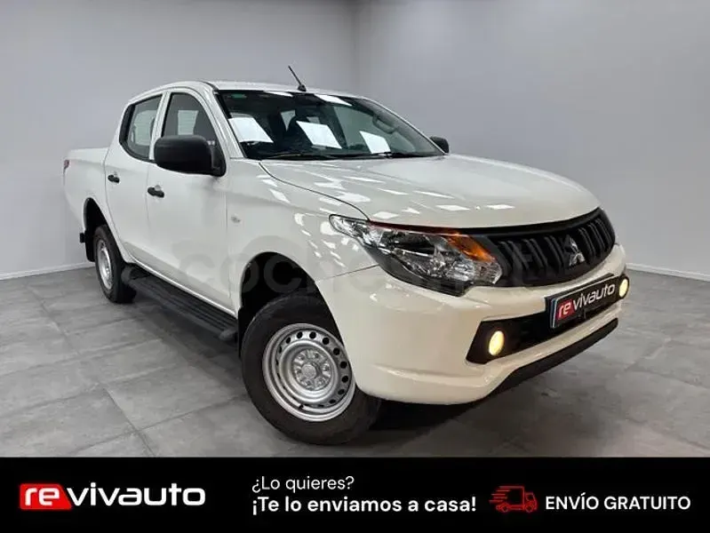 Usado Mitsubishi L200 154 CV (113 kW) 2018 Blanco Pickup/Camioneta