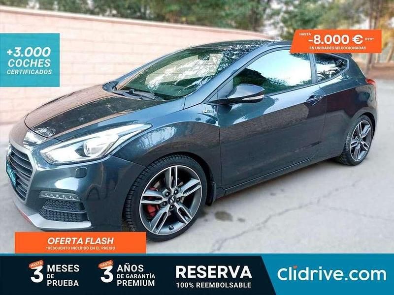 Gris Usado 2015 Hyundai i30 Turbo Utilitario | 10.690 € (Precio justo) - Imagen 1/3