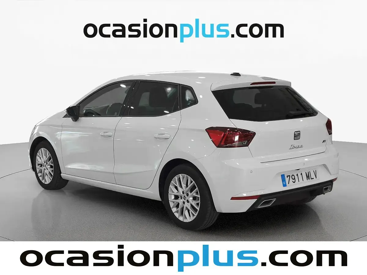 Usado Seat Ibiza FR 110 CV (80 kW) 2023 Blanco Utilitario