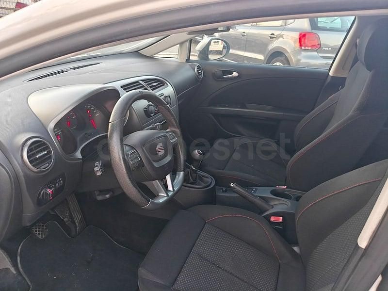 Usado Seat Leon FR 125 CV (91 kW) 2012 Blanco Berlina