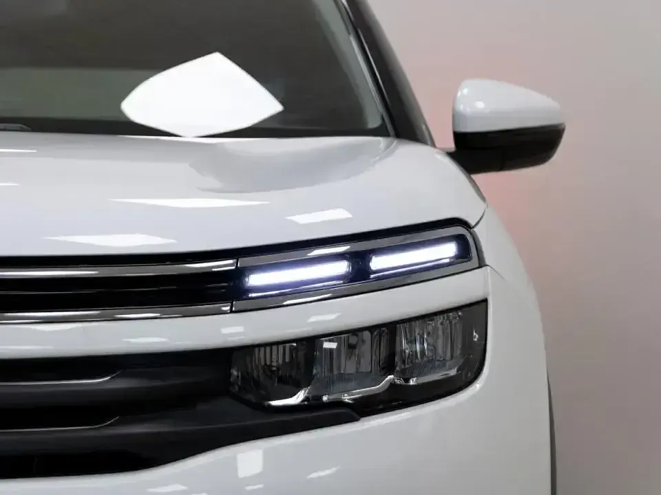 Usado Citroën C5 Aircross Feel 131 CV (96 kW) 2021 Blanco SUV