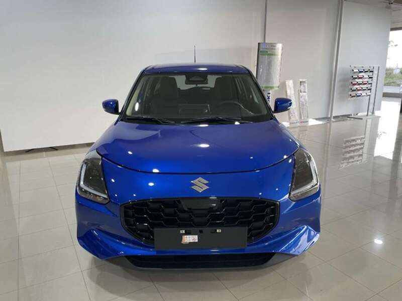 Usado Suzuki Swift 83 CV (61 kW) 2024 Azul Utilitario