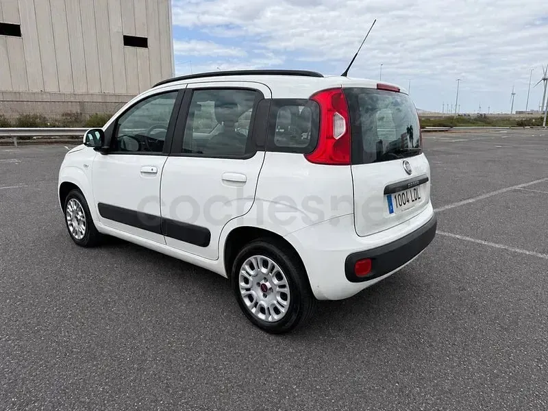 Usado Fiat Panda Lounge 69 CV (50 kW) 2020 Blanco Utilitario