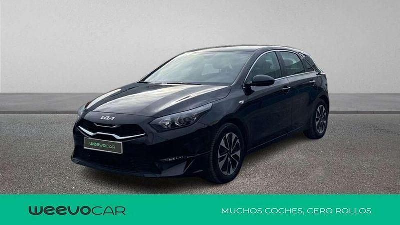 Negro Usado 2024 Kia Ceed Utilitario | 17.990 € (Precio justo) - Imagen 1/4