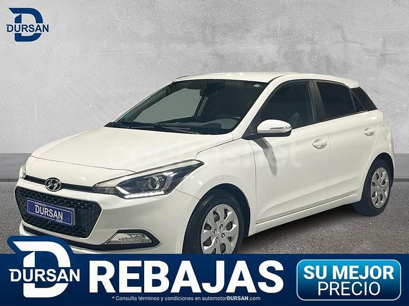 Blanco Usado 2017 Hyundai i20 Berlina | 8990 € (Precio justo) - Imagen 1/4