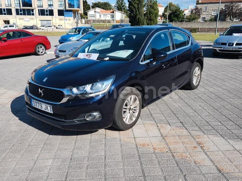 Usado DS Automobiles DS4 Design 120 CV (88 kW) 2016 Azul Berlina