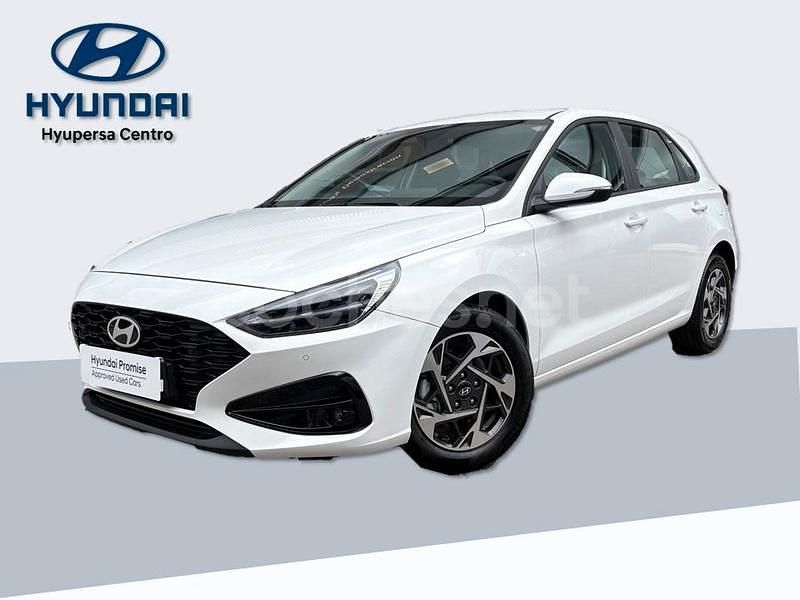 Blanco Usado 2024 Hyundai i30 Berlina | 21.990 € (Precio justo) - Imagen 1/4