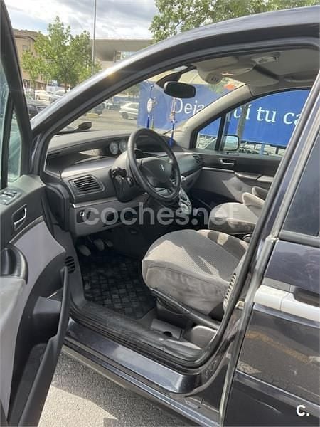 Usado Peugeot 807 130 CV (95 kW) 2006 Negro Monovolumen