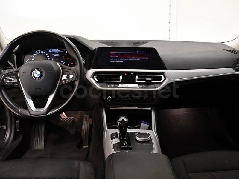 Usado BMW 318 150 HP (110 kW) 2021 Cinzento Carrinha