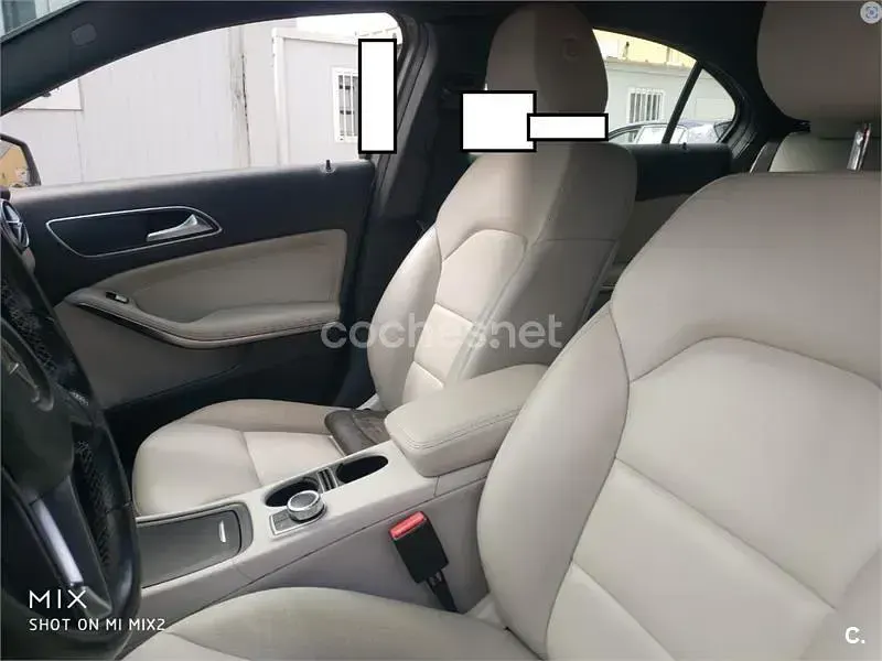 Käytetty Mercedes A200 Urban 136 HP (100 kW) 2014 Harmaa Sedan