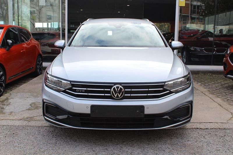 Usado VW Passat GTE 219 CV (161 kW) 2023 Gris Familiar