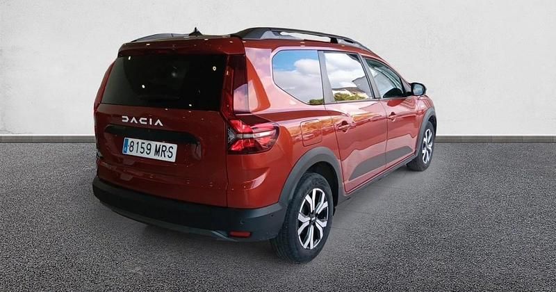 Usado Dacia Jogger Expression 110 CV (80 kW) 2024 Monovolumen