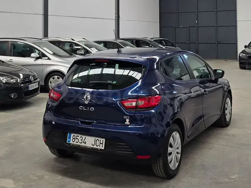 Usado Renault Clio IV Business 75 CV (55 kW) 2015 Azul Berlina