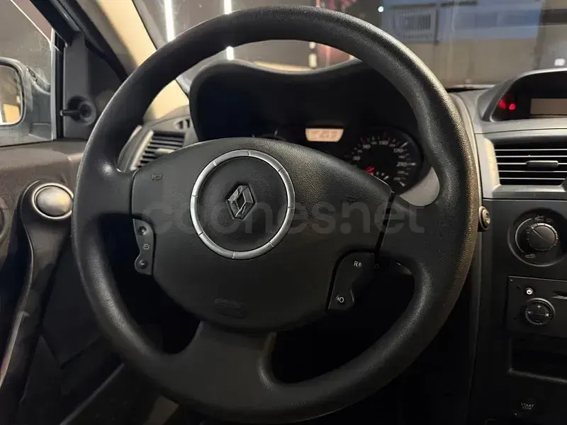 Occasion Renault Mégane 105 PK (77 kW) 2007 Wit Sedan
