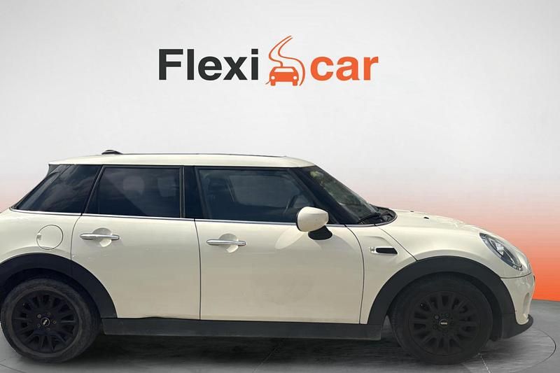 Usado Mini ONE 102 CV (75 kW) 2019 Beige Utilitario