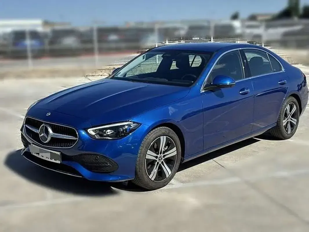 Usado Mercedes C220 200 CV (147 kW) 2022 Azul Berlina