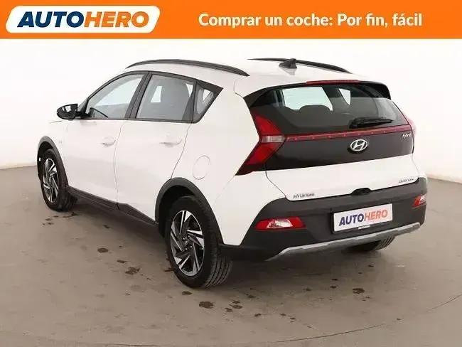 Usado Hyundai Bayon 101 CV (74 kW) 2023 Blanco SUV