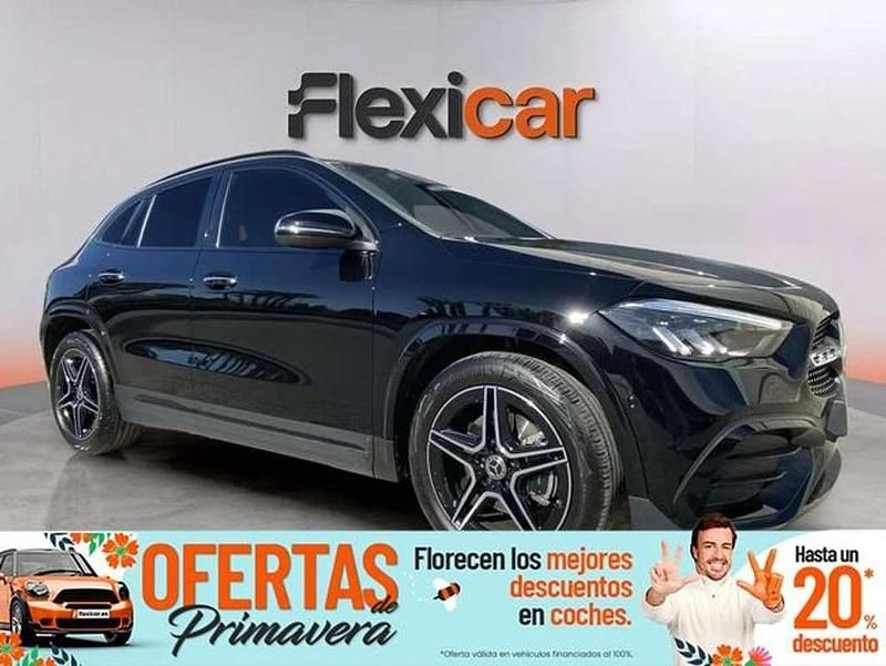 Usado Mercedes GLA200 150 CV (110 kW) 2024 Negro SUV