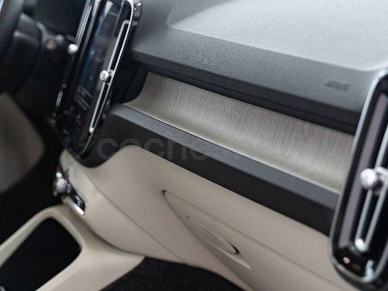 Usado Volvo XC40 Inscription 129 CV (94 kW) 2021 Negro SUV