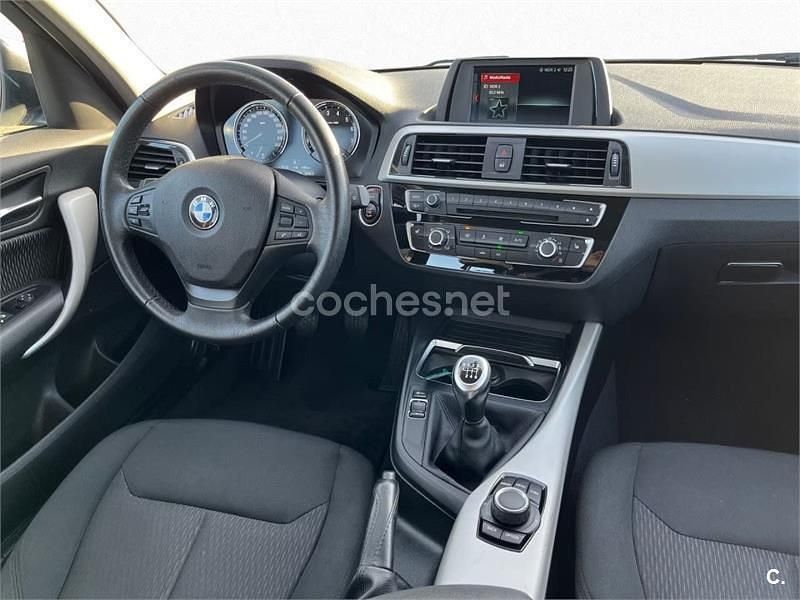 Usado BMW 118 Comfort Edition 136 CV (100 kW) 2018 Blanco Utilitario