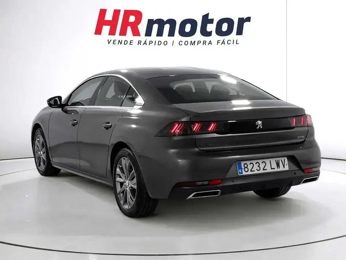 Usado Peugeot 508 Allure 131 CV (96 kW) 2020 Gris / plata Berlina