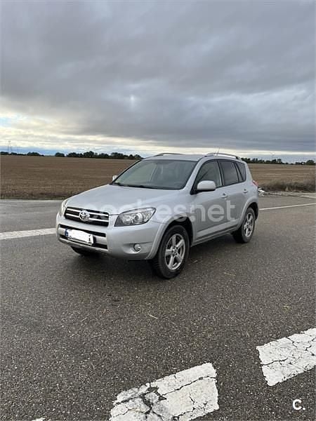 Usado Toyota RAV4 Premium 177 CV (130 kW) 2006 Gris / plata SUV