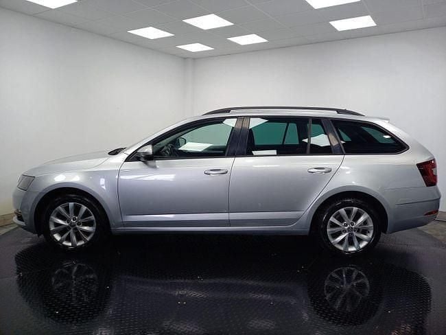 Usado Skoda Octavia Ambition 116 CV (85 kW) 2018 Gris Familiar